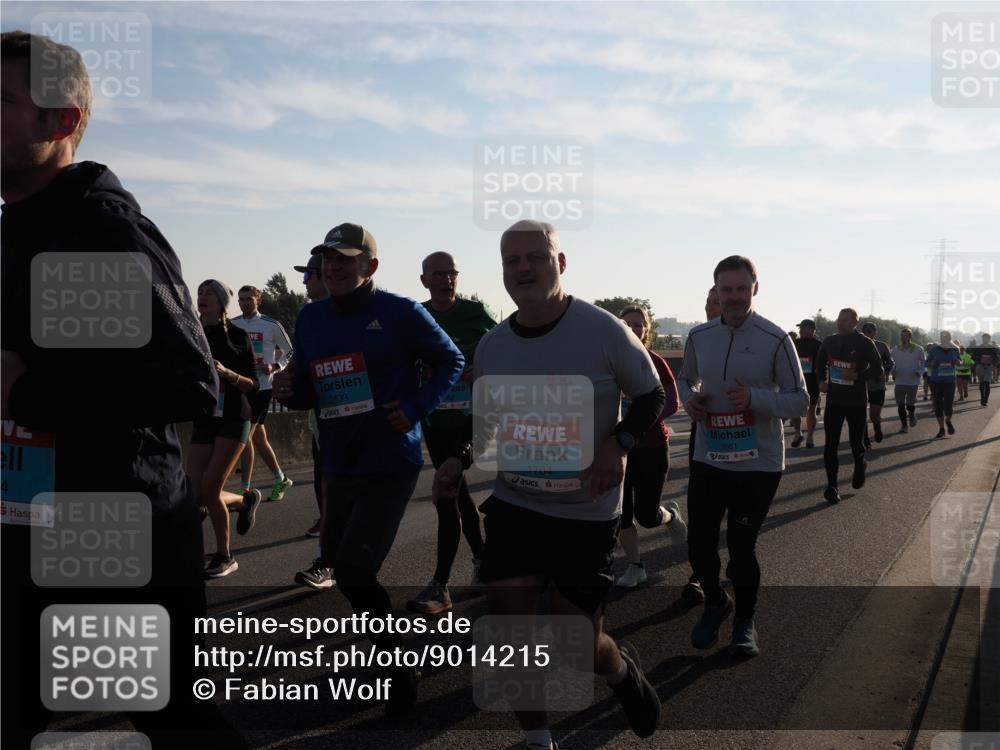 03.10.2025 - Köhlbrandbrückenlauf Fabian Wolf http://msf.ph/oto/9014215 03.10.2025 09:24:29 Position 3 2633, 1704, 3661 meine-sportfotos.de