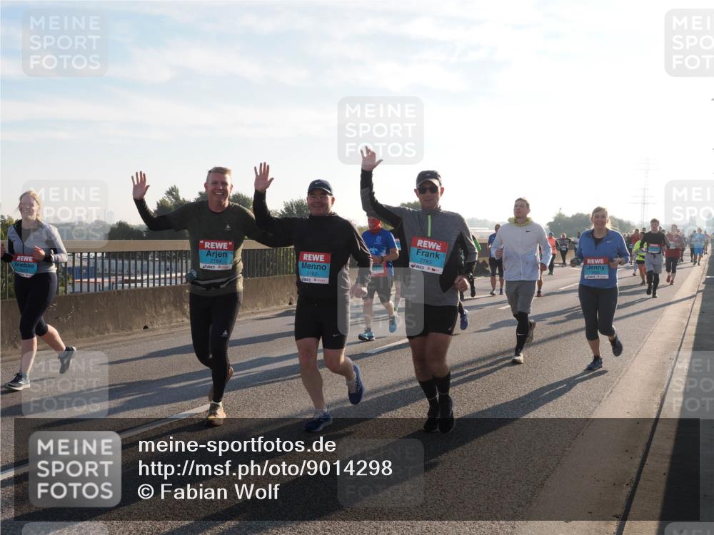 03.10.2025 - Köhlbrandbrückenlauf Fabian Wolf http://msf.ph/oto/9014298 03.10.2025 09:24:33 Position 3 2784, 2782, 2783 meine-sportfotos.de