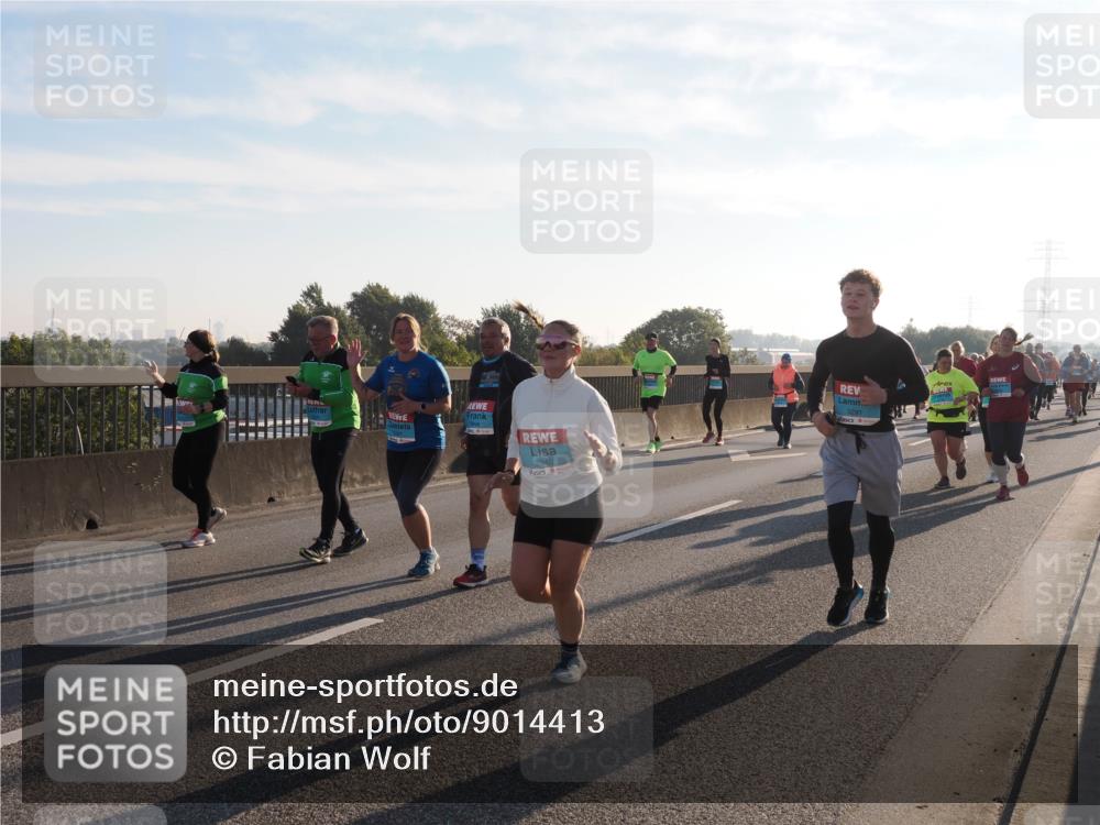 03.10.2025 - Köhlbrandbrückenlauf Fabian Wolf http://msf.ph/oto/9014413 03.10.2025 09:24:38 Position 3 2340, 3291 meine-sportfotos.de