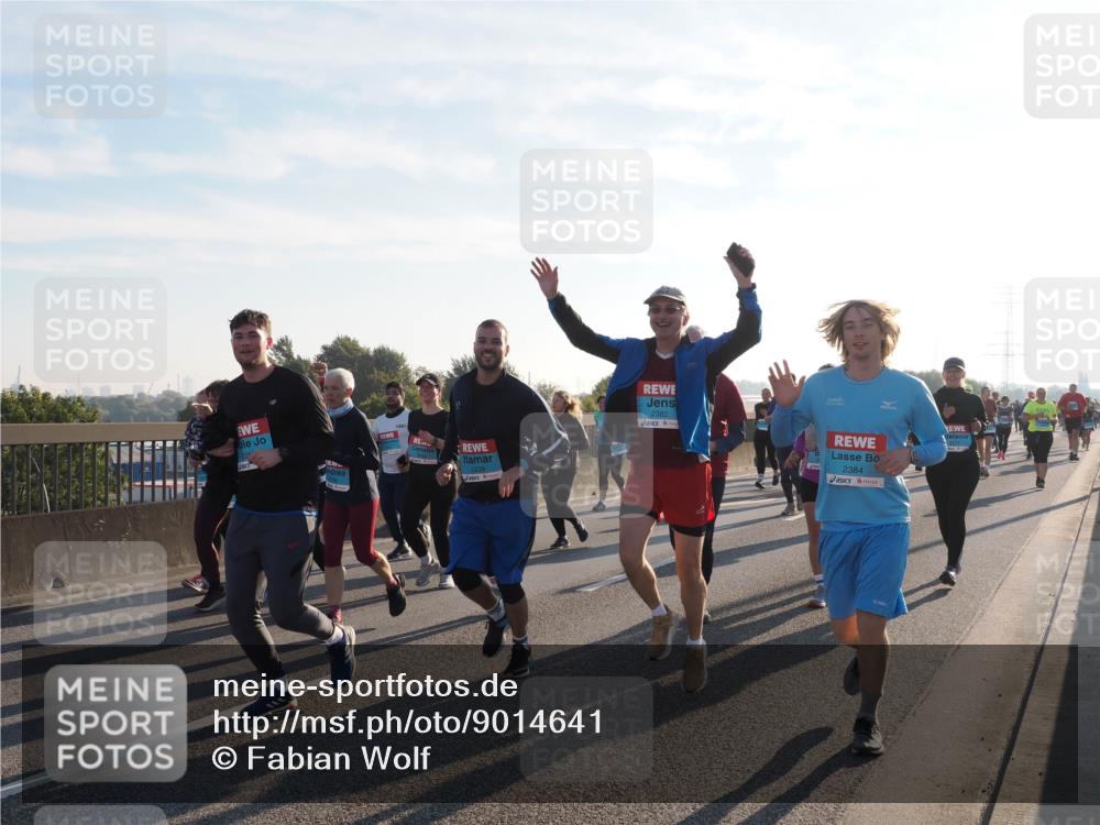 03.10.2025 - Köhlbrandbrückenlauf Fabian Wolf http://msf.ph/oto/9014641 03.10.2025 09:24:47 Position 3 2382, 2384 meine-sportfotos.de