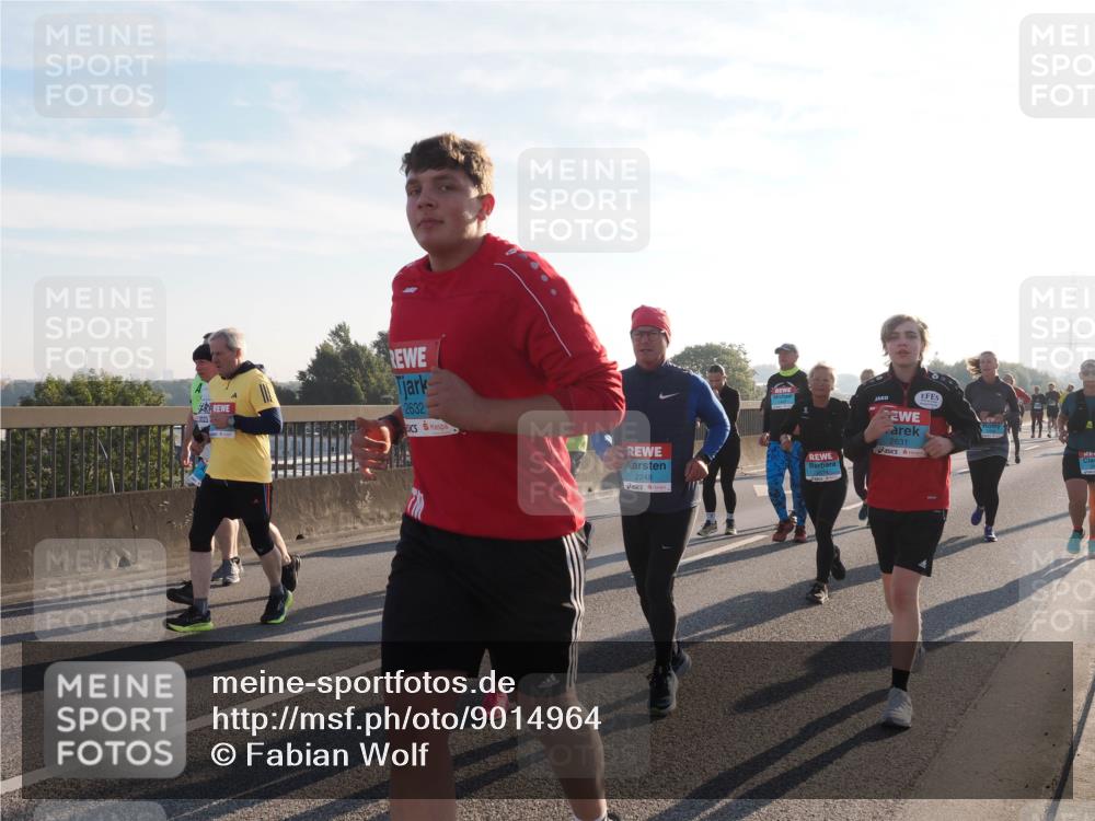 03.10.2025 - Köhlbrandbrückenlauf Fabian Wolf http://msf.ph/oto/9014964 03.10.2025 09:24:59 Position 3 2632, 2248, 2631 meine-sportfotos.de