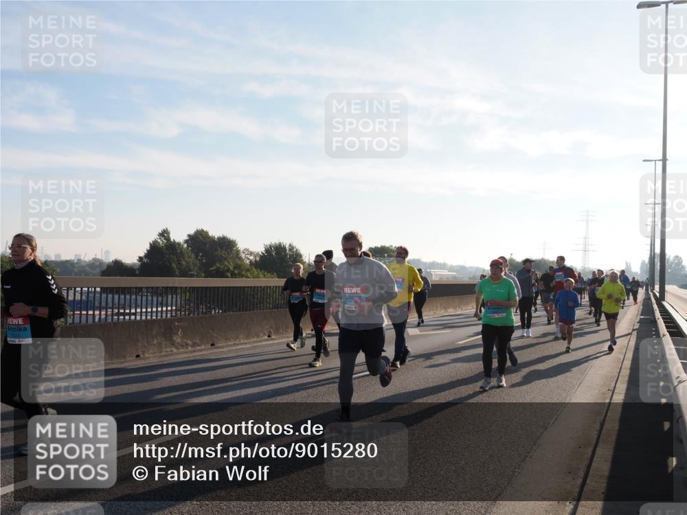 03.10.2025 - Köhlbrandbrückenlauf Fabian Wolf http://msf.ph/oto/9015280 03.10.2025 09:25:12 Position 3 2534 meine-sportfotos.de