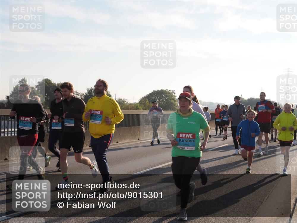 03.10.2025 - Köhlbrandbrückenlauf Fabian Wolf http://msf.ph/oto/9015301 03.10.2025 09:25:13 Position 3 3429, 3452, 3040 meine-sportfotos.de