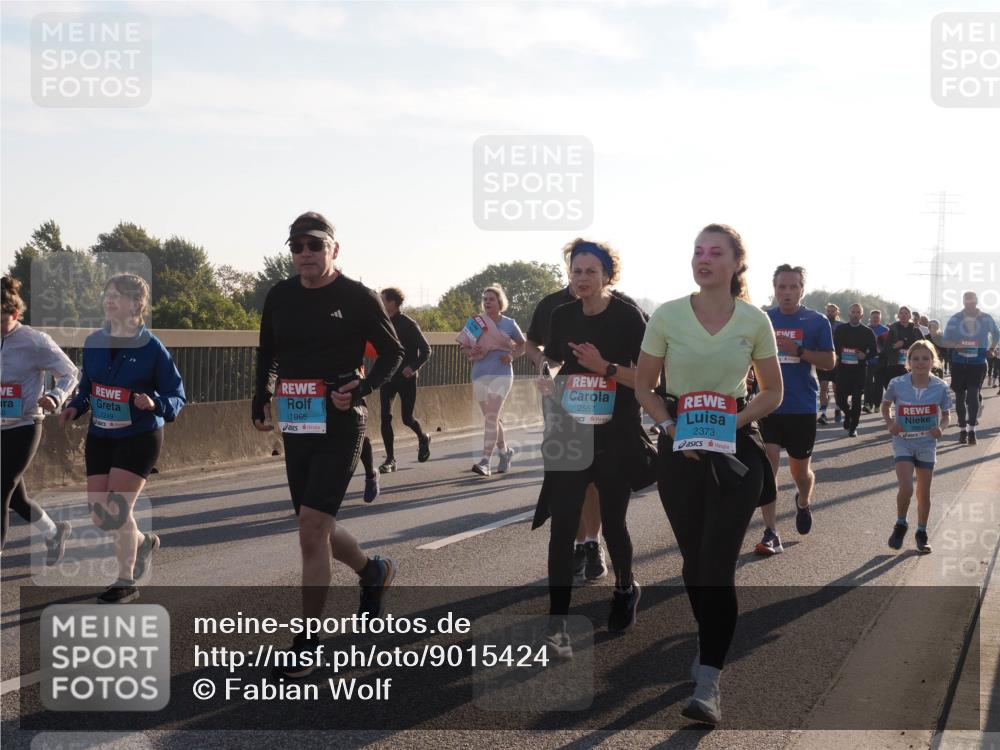 03.10.2025 - Köhlbrandbrückenlauf Fabian Wolf http://msf.ph/oto/9015424 03.10.2025 09:25:19 Position 3 2249, 1965, 2557, 2373 meine-sportfotos.de