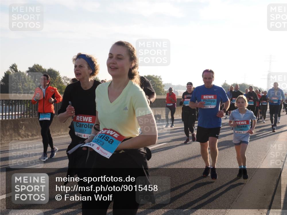 03.10.2025 - Köhlbrandbrückenlauf Fabian Wolf http://msf.ph/oto/9015458 03.10.2025 09:25:20 Position 3 2557, 2373, 2862, 2861 meine-sportfotos.de
