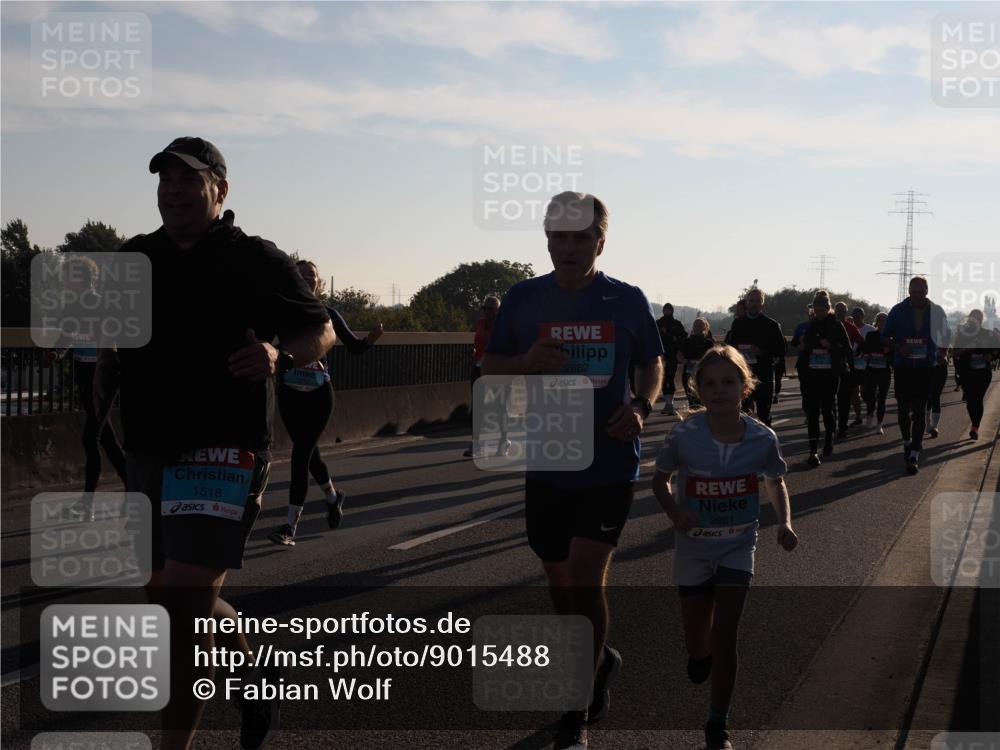 03.10.2025 - Köhlbrandbrückenlauf Fabian Wolf http://msf.ph/oto/9015488 03.10.2025 09:25:21 Position 3 1518, 2862, 2861 meine-sportfotos.de