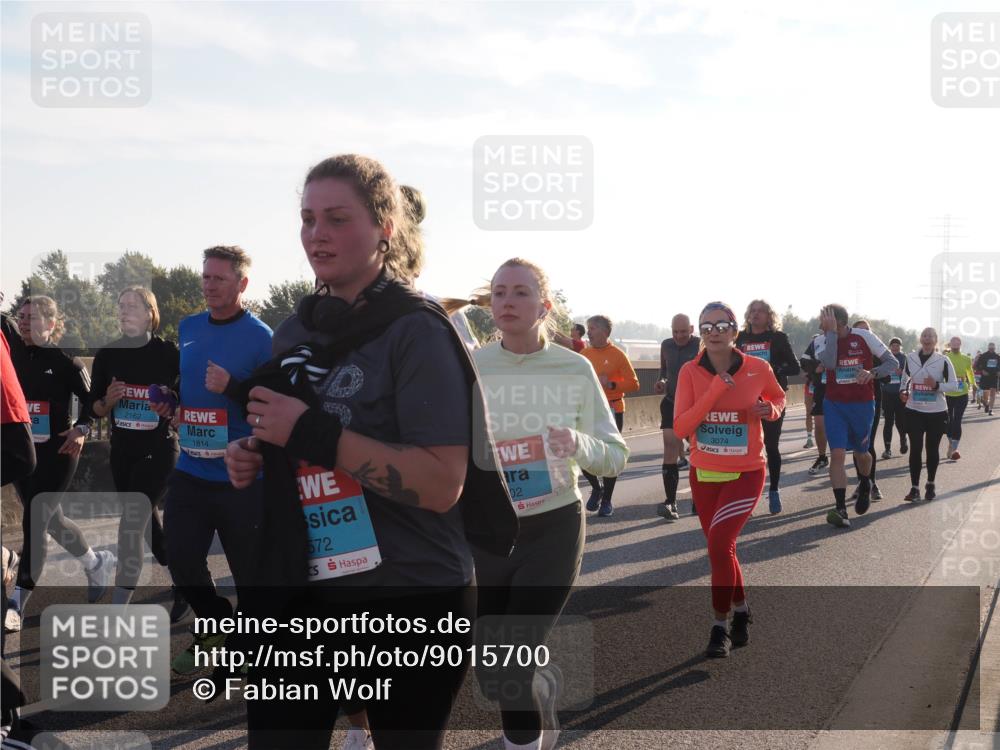 03.10.2025 - Köhlbrandbrückenlauf Fabian Wolf http://msf.ph/oto/9015700 03.10.2025 09:25:27 Position 3 2162, 1814, 572, 02, 3074, 10 meine-sportfotos.de
