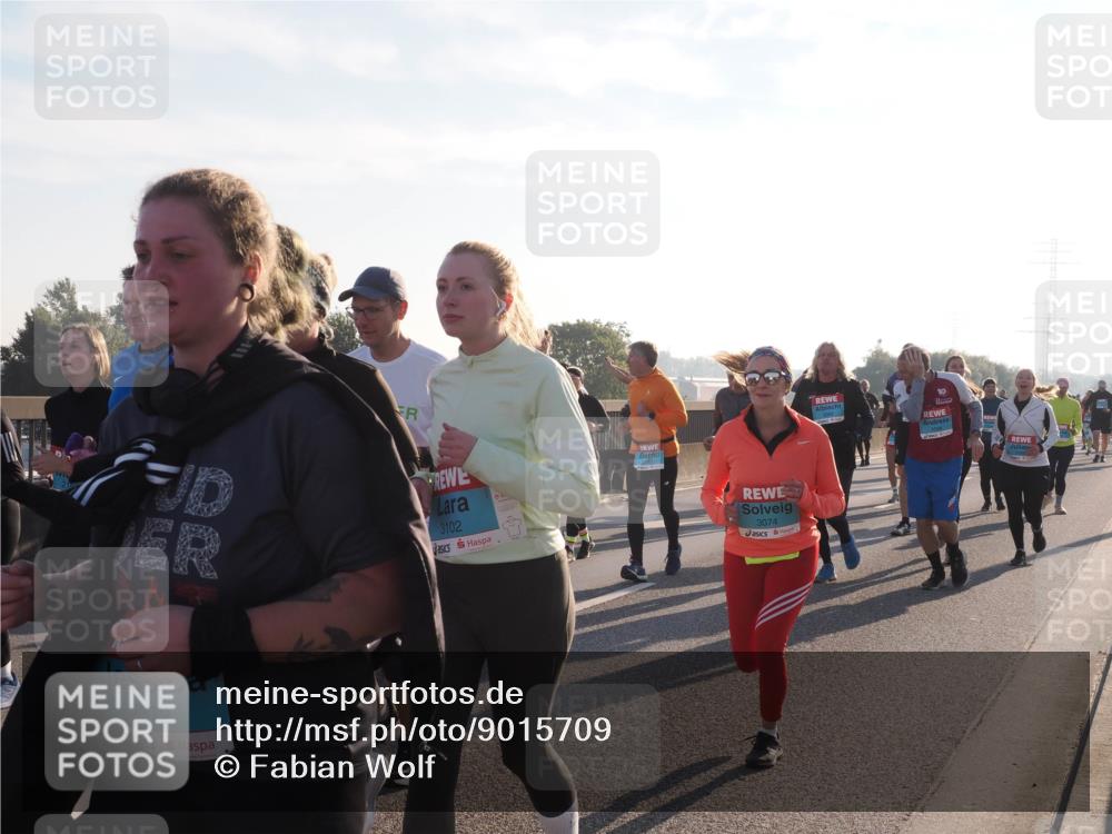 03.10.2025 - Köhlbrandbrückenlauf Fabian Wolf http://msf.ph/oto/9015709 03.10.2025 09:25:27 Position 3 3102, 2572, 3074, 10 meine-sportfotos.de