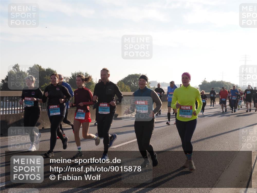 03.10.2025 - Köhlbrandbrückenlauf Fabian Wolf http://msf.ph/oto/9015878 03.10.2025 09:25:33 Position 3 1749, 2041, 2137, 2296, 2213 meine-sportfotos.de