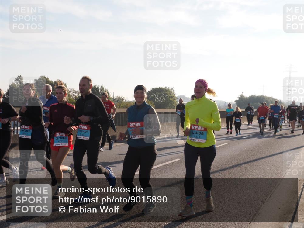 03.10.2025 - Köhlbrandbrückenlauf Fabian Wolf http://msf.ph/oto/9015890 03.10.2025 09:25:33 Position 3 2041, 1252, 2137, 2213 meine-sportfotos.de