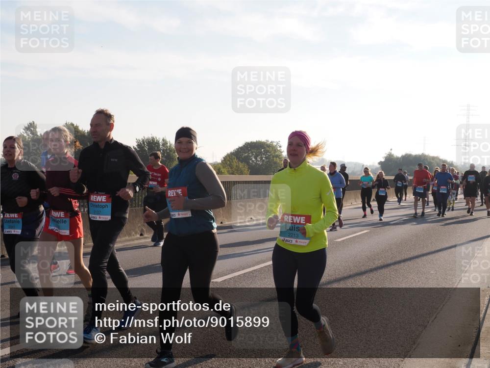 03.10.2025 - Köhlbrandbrückenlauf Fabian Wolf http://msf.ph/oto/9015899 03.10.2025 09:25:33 Position 3 2137, 2041, 2213 meine-sportfotos.de