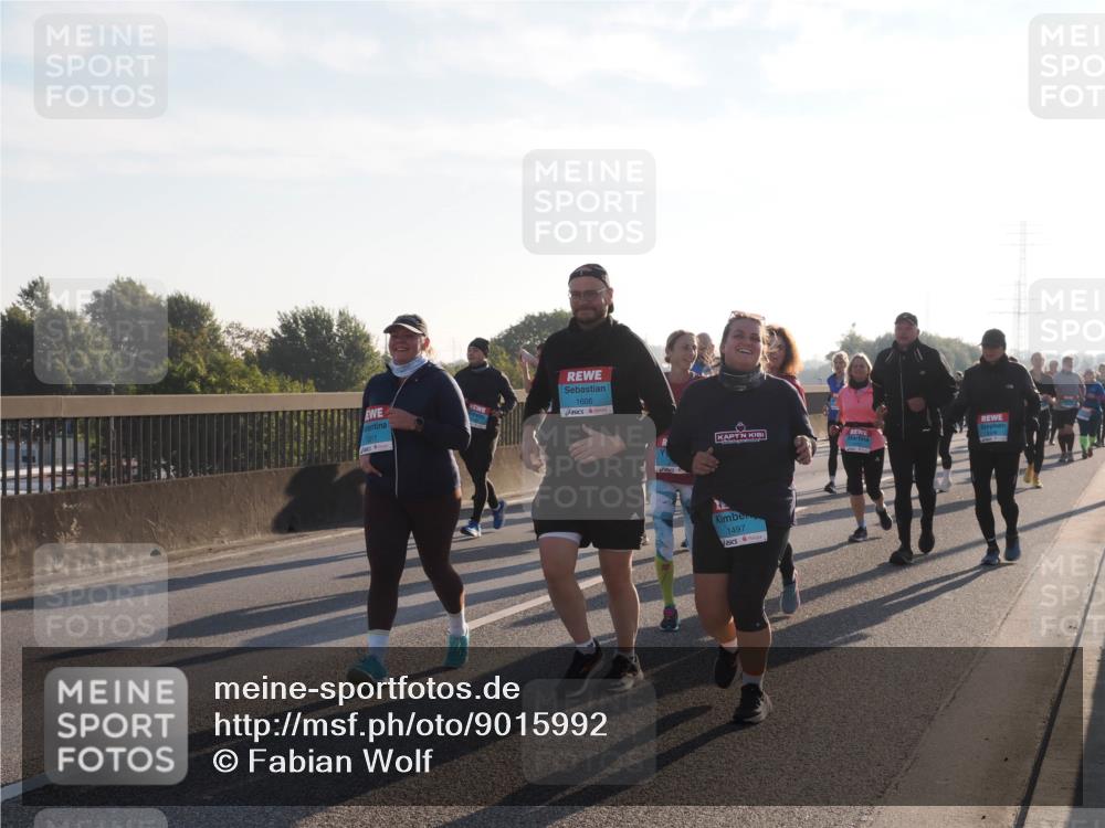 03.10.2025 - Köhlbrandbrückenlauf Fabian Wolf http://msf.ph/oto/9015992 03.10.2025 09:25:42 Position 3 2311, 1606, 1497 meine-sportfotos.de