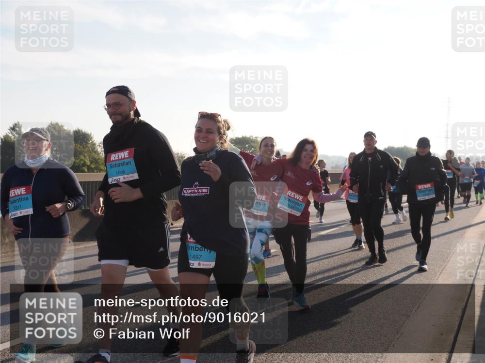 03.10.2025 - Köhlbrandbrückenlauf Fabian Wolf http://msf.ph/oto/9016021 03.10.2025 09:25:43 Position 3 2311, 1606, 533, 1497, 2554 meine-sportfotos.de