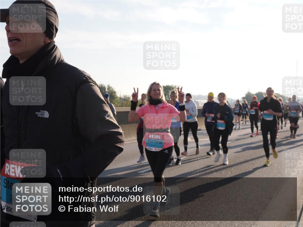 03.10.2025 - Köhlbrandbrückenlauf Fabian Wolf http://msf.ph/oto/9016102 03.10.2025 09:25:46 Position 3 2406, 2457 meine-sportfotos.de