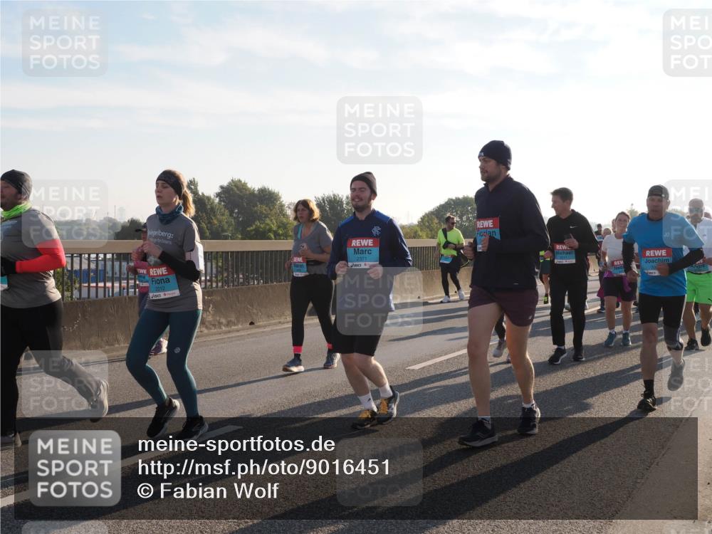 03.10.2025 - Köhlbrandbrückenlauf Fabian Wolf http://msf.ph/oto/9016451 03.10.2025 09:26:03 Position 3 2212, 2371 meine-sportfotos.de