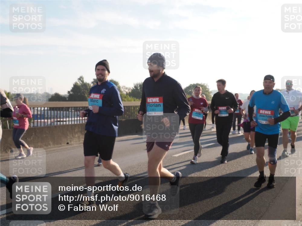 03.10.2025 - Köhlbrandbrückenlauf Fabian Wolf http://msf.ph/oto/9016468 03.10.2025 09:26:03 Position 3 2374, 2351 meine-sportfotos.de