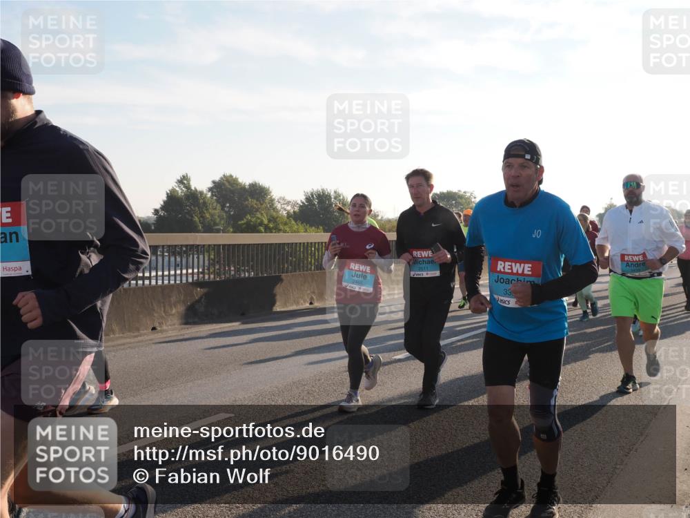 03.10.2025 - Köhlbrandbrückenlauf Fabian Wolf http://msf.ph/oto/9016490 03.10.2025 09:26:04 Position 3 2465, 2511, 33 meine-sportfotos.de