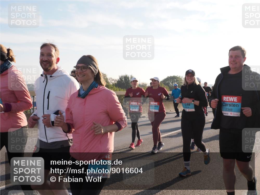 03.10.2025 - Köhlbrandbrückenlauf Fabian Wolf http://msf.ph/oto/9016604 03.10.2025 09:26:10 Position 3 1546, 2378, 2725, 2348 meine-sportfotos.de