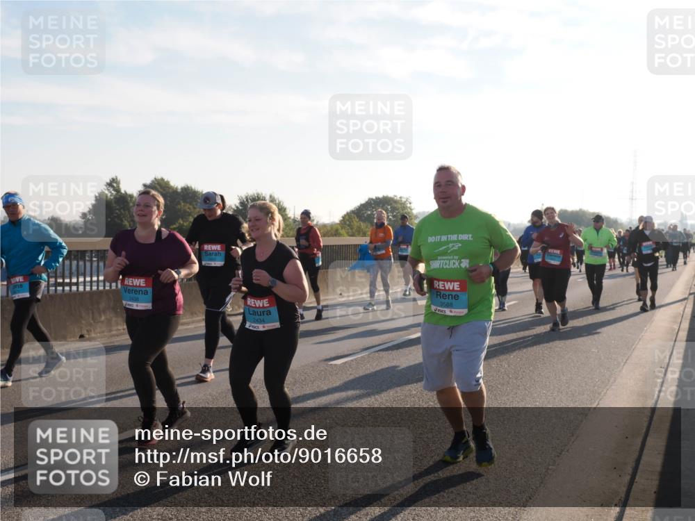 03.10.2025 - Köhlbrandbrückenlauf Fabian Wolf http://msf.ph/oto/9016658 03.10.2025 09:26:14 Position 3 2438, 2434, 3588 meine-sportfotos.de