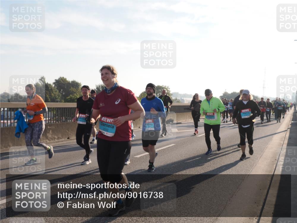 03.10.2025 - Köhlbrandbrückenlauf Fabian Wolf http://msf.ph/oto/9016738 03.10.2025 09:26:17 Position 3 2332, 3441 meine-sportfotos.de