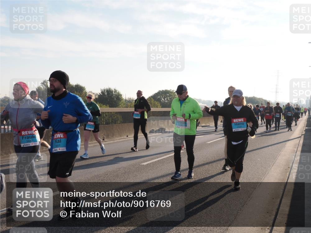 03.10.2025 - Köhlbrandbrückenlauf Fabian Wolf http://msf.ph/oto/9016769 03.10.2025 09:26:18 Position 3 3442, 3441, 2527 meine-sportfotos.de