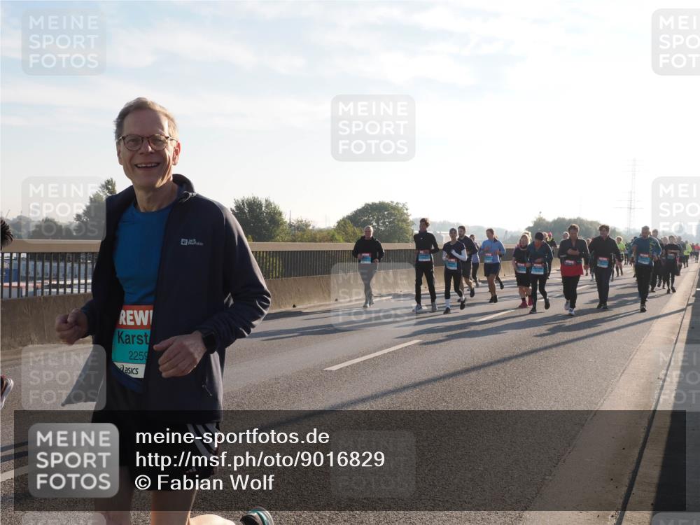 03.10.2025 - Köhlbrandbrückenlauf Fabian Wolf http://msf.ph/oto/9016829 03.10.2025 09:26:21 Position 3 2259 meine-sportfotos.de