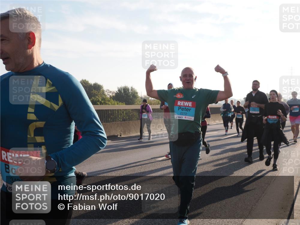03.10.2025 - Köhlbrandbrückenlauf Fabian Wolf http://msf.ph/oto/9017020 03.10.2025 09:26:28 Position 3 3438, 2272 meine-sportfotos.de