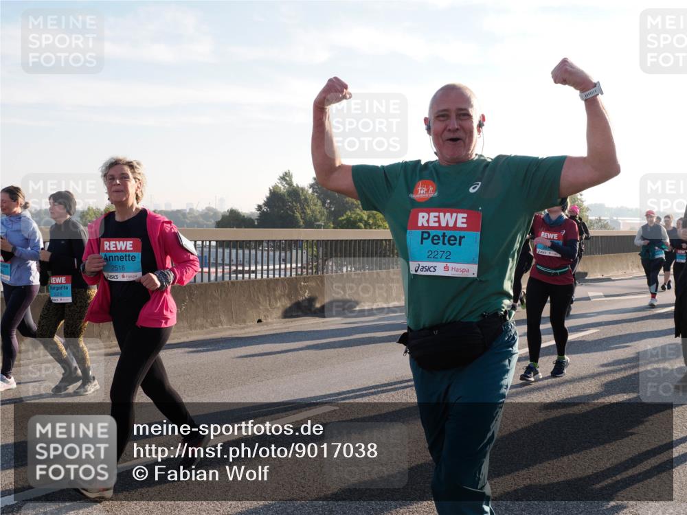 03.10.2025 - Köhlbrandbrückenlauf Fabian Wolf http://msf.ph/oto/9017038 03.10.2025 09:26:29 Position 3 2379, 2516, 2272 meine-sportfotos.de