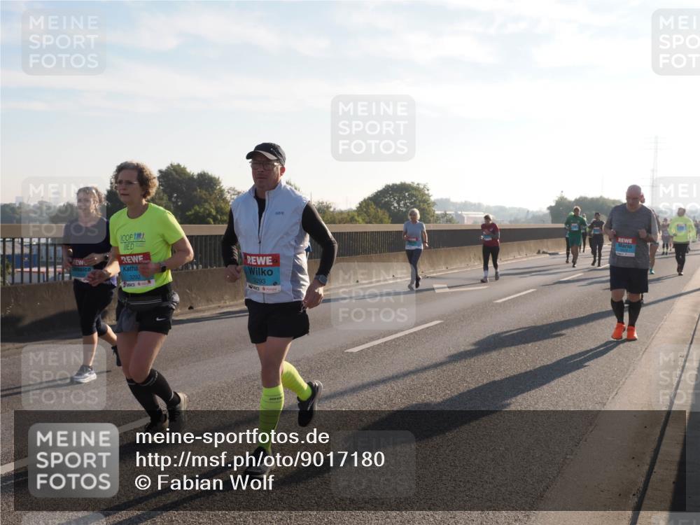 03.10.2025 - Köhlbrandbrückenlauf Fabian Wolf http://msf.ph/oto/9017180 03.10.2025 09:26:34 Position 3 3292, 3293 meine-sportfotos.de