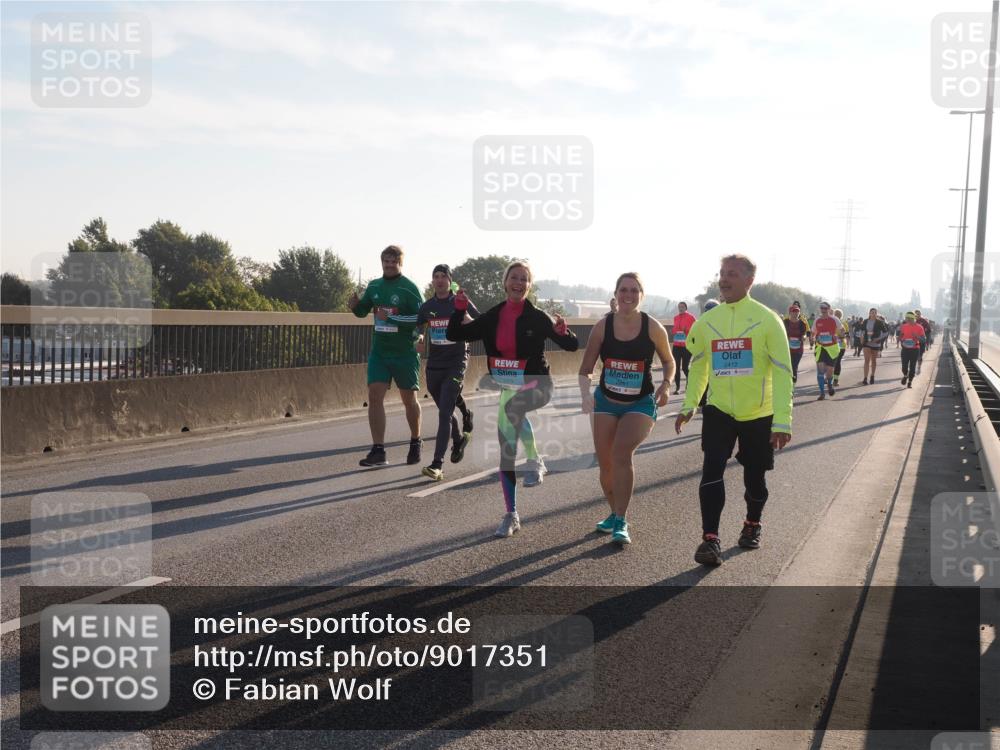03.10.2025 - Köhlbrandbrückenlauf Fabian Wolf http://msf.ph/oto/9017351 03.10.2025 09:26:42 Position 3 2419, 2261, 2412 meine-sportfotos.de