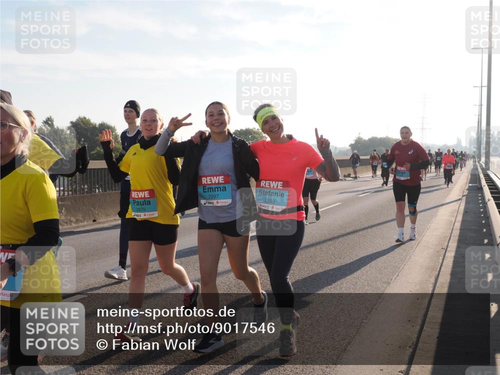 03.10.2025 - Köhlbrandbrückenlauf Fabian Wolf http://msf.ph/oto/9017546 03.10.2025 09:26:52 Position 3 2875, 2297, 2299 meine-sportfotos.de
