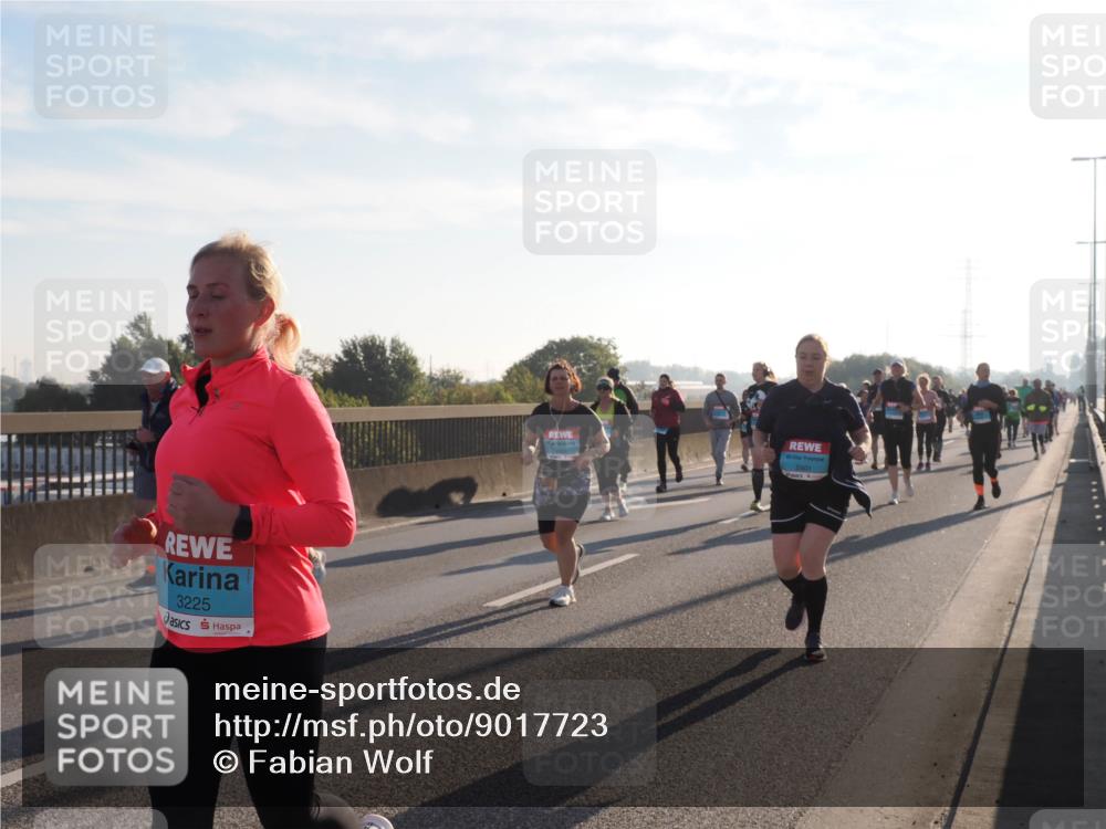 03.10.2025 - Köhlbrandbrückenlauf Fabian Wolf http://msf.ph/oto/9017723 03.10.2025 09:27:02 Position 3 3225, 2501 meine-sportfotos.de