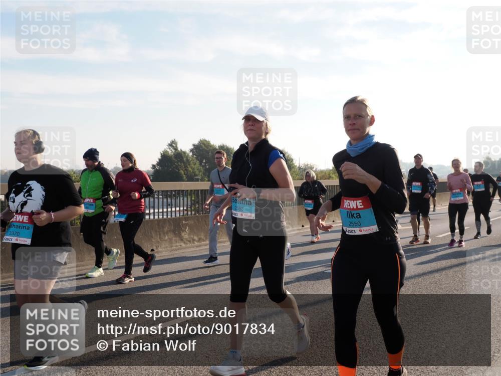 03.10.2025 - Köhlbrandbrückenlauf Fabian Wolf http://msf.ph/oto/9017834 03.10.2025 09:27:08 Position 3 3370, 2553, 2550 meine-sportfotos.de