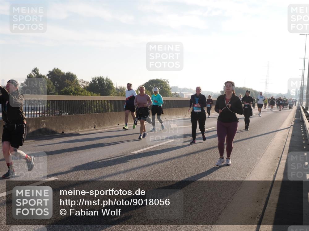 03.10.2025 - Köhlbrandbrückenlauf Fabian Wolf http://msf.ph/oto/9018056 03.10.2025 09:27:22 Position 3  meine-sportfotos.de