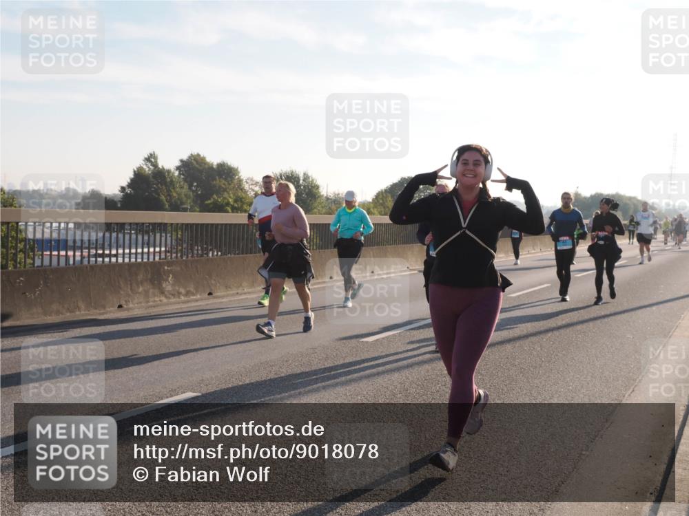 03.10.2025 - Köhlbrandbrückenlauf Fabian Wolf http://msf.ph/oto/9018078 03.10.2025 09:27:23 Position 3  meine-sportfotos.de
