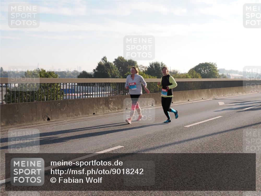 03.10.2025 - Köhlbrandbrückenlauf Fabian Wolf http://msf.ph/oto/9018242 03.10.2025 09:27:36 Position 3  meine-sportfotos.de