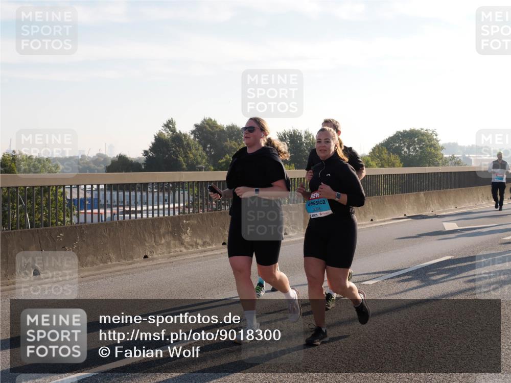 03.10.2025 - Köhlbrandbrückenlauf Fabian Wolf http://msf.ph/oto/9018300 03.10.2025 09:27:42 Position 3 3098 meine-sportfotos.de