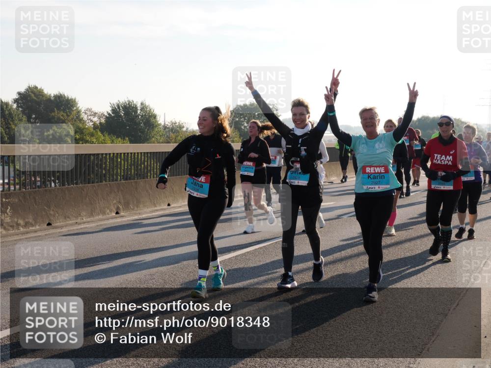 03.10.2025 - Köhlbrandbrückenlauf Fabian Wolf http://msf.ph/oto/9018348 03.10.2025 09:27:45 Position 3 2926, 2928, 2927 meine-sportfotos.de