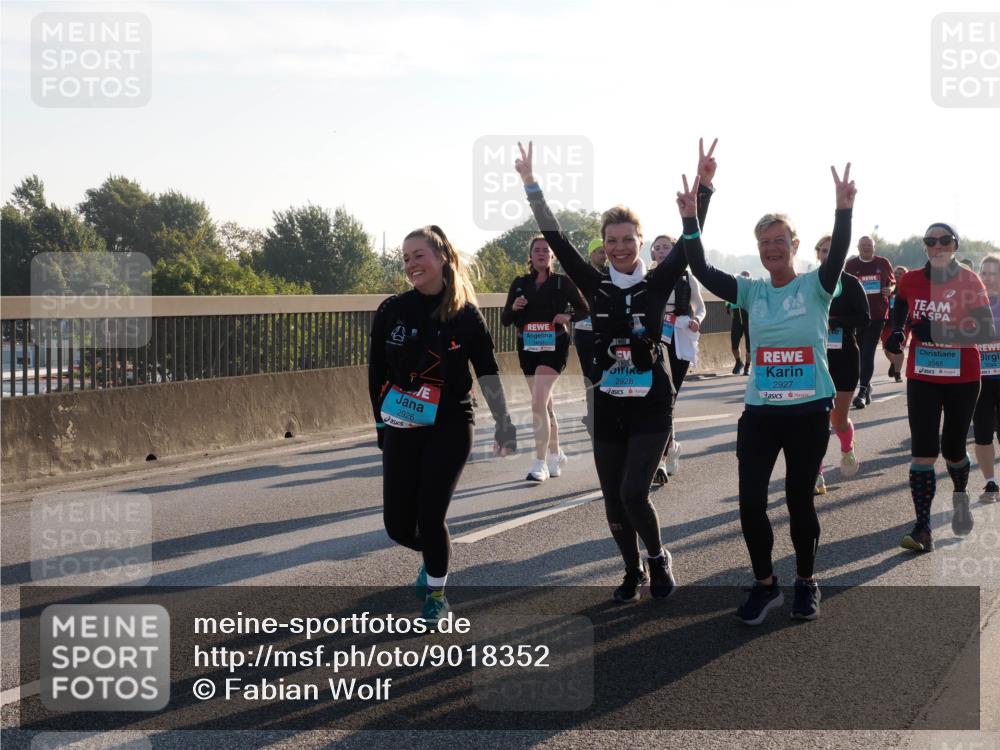 03.10.2025 - Köhlbrandbrückenlauf Fabian Wolf http://msf.ph/oto/9018352 03.10.2025 09:27:45 Position 3 2926, 2928, 2927, 2565 meine-sportfotos.de