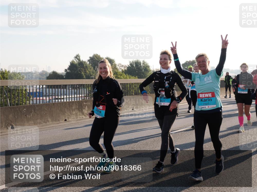03.10.2025 - Köhlbrandbrückenlauf Fabian Wolf http://msf.ph/oto/9018366 03.10.2025 09:27:46 Position 3 2926, 2928, 2927 meine-sportfotos.de