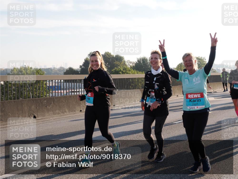 03.10.2025 - Köhlbrandbrückenlauf Fabian Wolf http://msf.ph/oto/9018370 03.10.2025 09:27:46 Position 3 26, 2928, 2927 meine-sportfotos.de