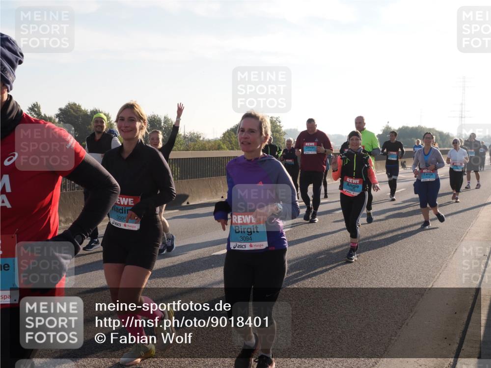 03.10.2025 - Köhlbrandbrückenlauf Fabian Wolf http://msf.ph/oto/9018401 03.10.2025 09:27:49 Position 3 499, 3095, 3094 meine-sportfotos.de