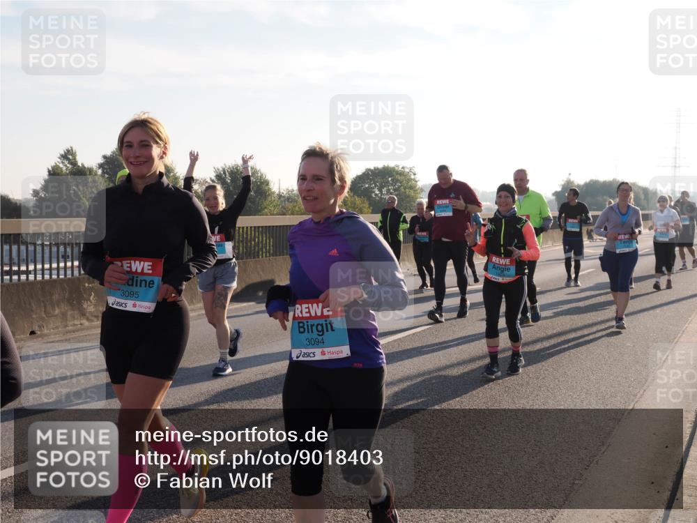 03.10.2025 - Köhlbrandbrückenlauf Fabian Wolf http://msf.ph/oto/9018403 03.10.2025 09:27:49 Position 3 3095, 3094 meine-sportfotos.de