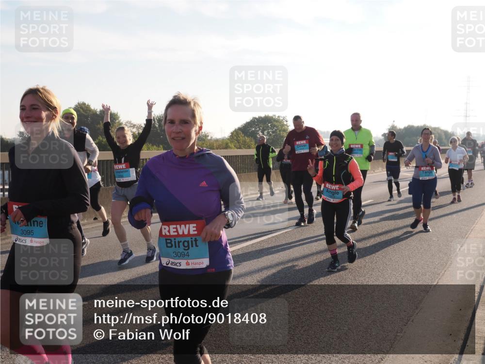 03.10.2025 - Köhlbrandbrückenlauf Fabian Wolf http://msf.ph/oto/9018408 03.10.2025 09:27:49 Position 3 3095, 3094 meine-sportfotos.de