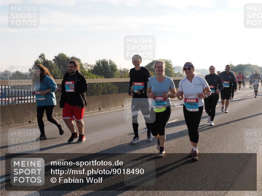 03.10.2025 - Köhlbrandbrückenlauf Fabian Wolf http://msf.ph/oto/9018490 03.10.2025 09:27:54 Position 3 2178, 2894, 2895 meine-sportfotos.de