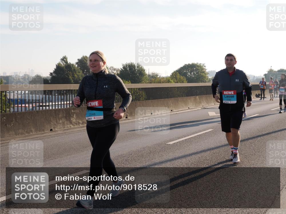 03.10.2025 - Köhlbrandbrückenlauf Fabian Wolf http://msf.ph/oto/9018528 03.10.2025 09:27:56 Position 3 2548, 2182 meine-sportfotos.de