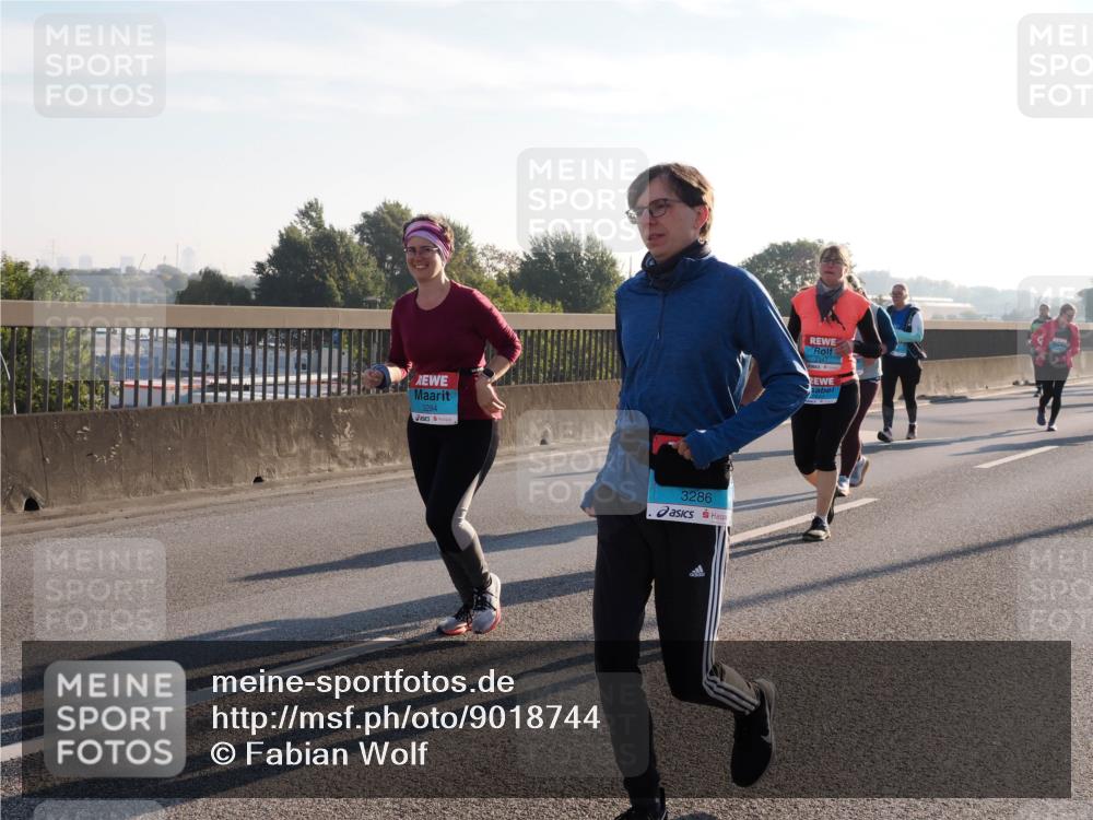 03.10.2025 - Köhlbrandbrückenlauf Fabian Wolf http://msf.ph/oto/9018744 03.10.2025 09:28:11 Position 3 3284, 3286 meine-sportfotos.de