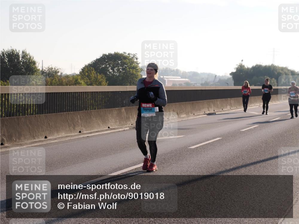 03.10.2025 - Köhlbrandbrückenlauf Fabian Wolf http://msf.ph/oto/9019018 03.10.2025 09:28:34 Position 3 2426 meine-sportfotos.de