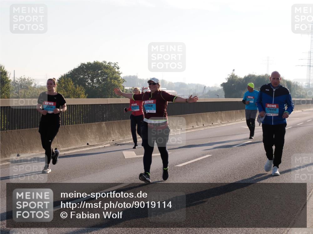 03.10.2025 - Köhlbrandbrückenlauf Fabian Wolf http://msf.ph/oto/9019114 03.10.2025 09:28:43 Position 3 2723, 2357, 2623 meine-sportfotos.de