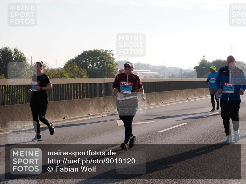 03.10.2025 - Köhlbrandbrückenlauf Fabian Wolf http://msf.ph/oto/9019120 03.10.2025 09:28:43 Position 3 2357, 2623 meine-sportfotos.de